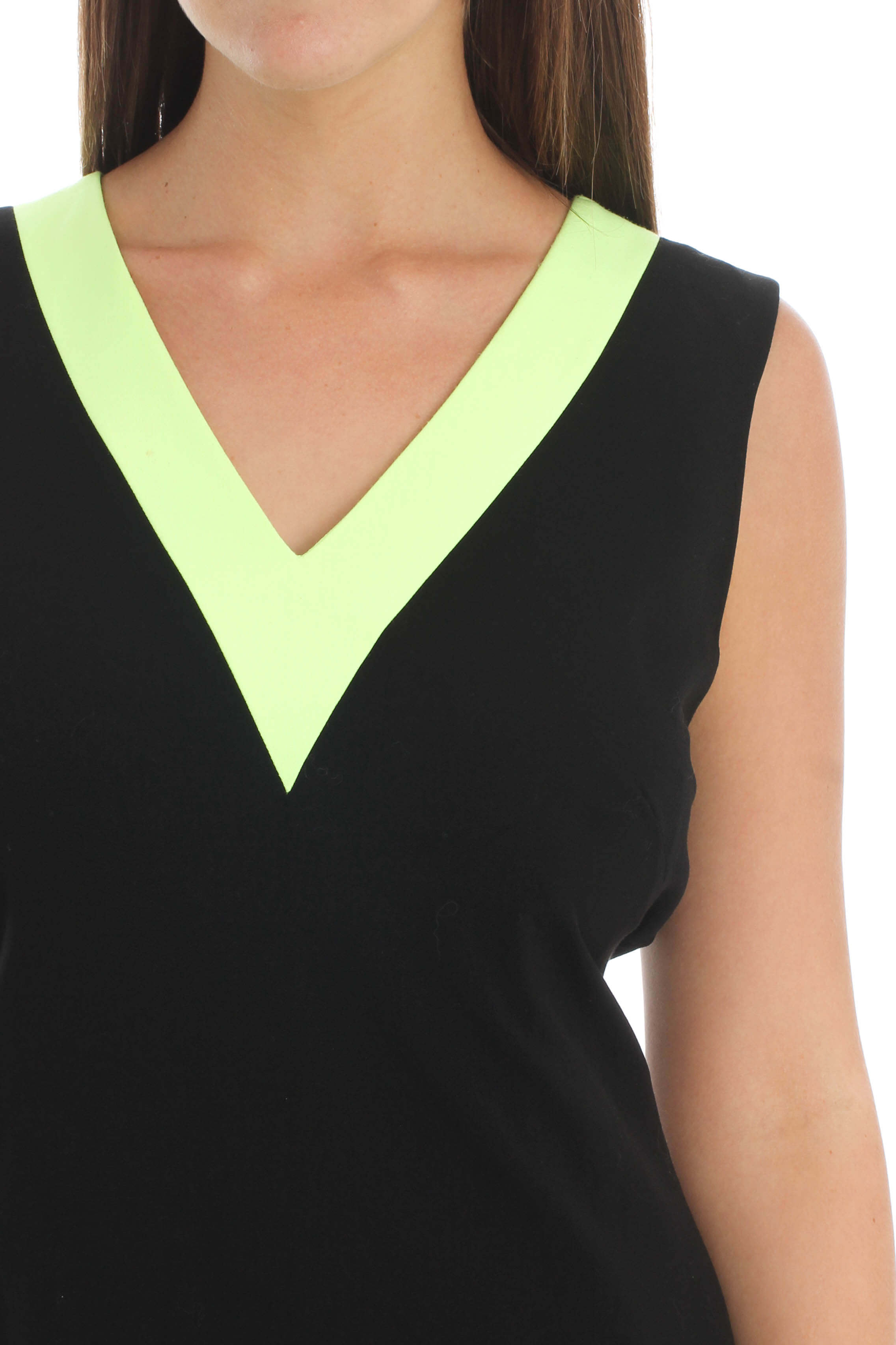 Calvin Klein, Talla 12