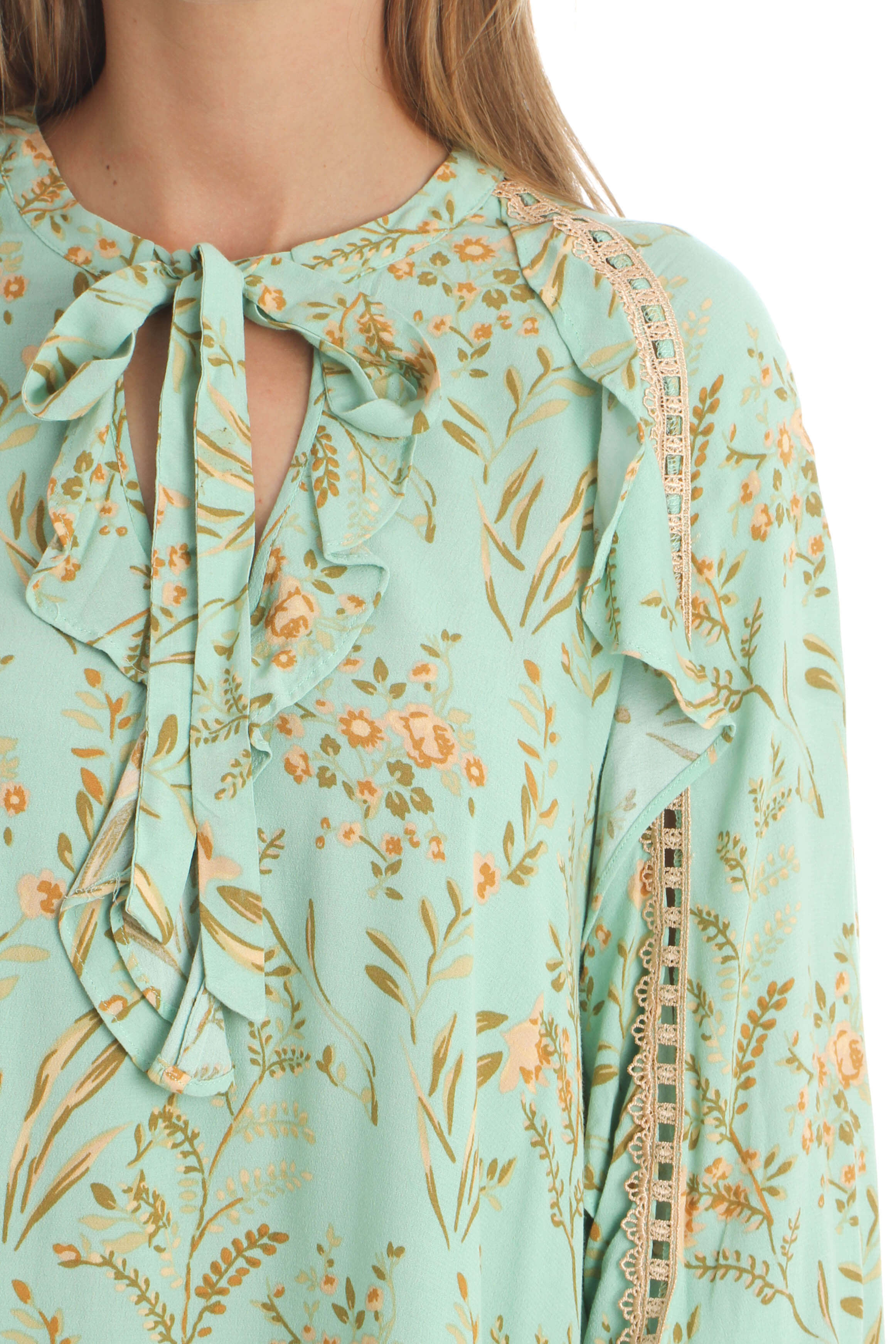 Spell & The Gypsy, Talla M