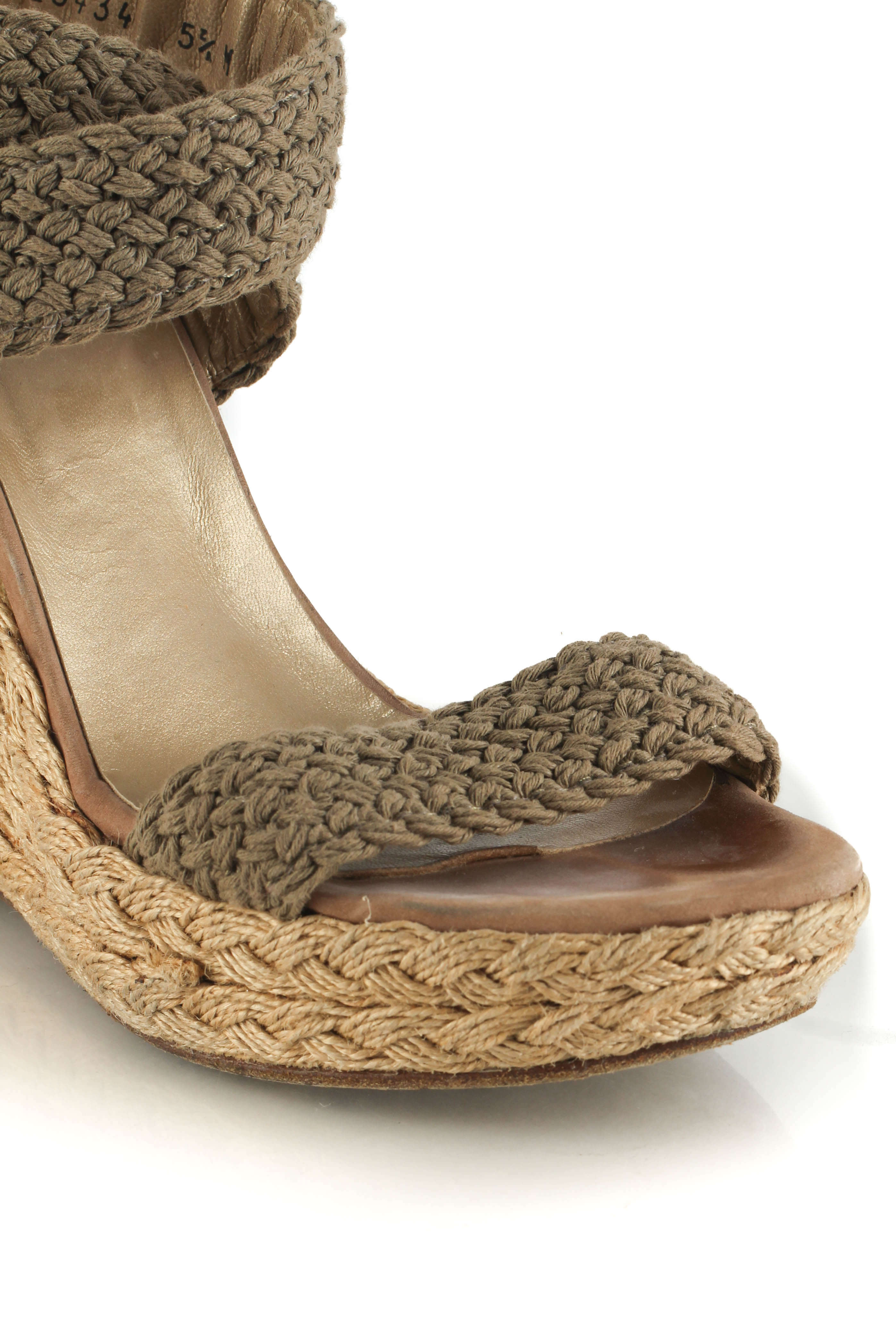 Stuart Weitzman, Talla 5.5 USA
