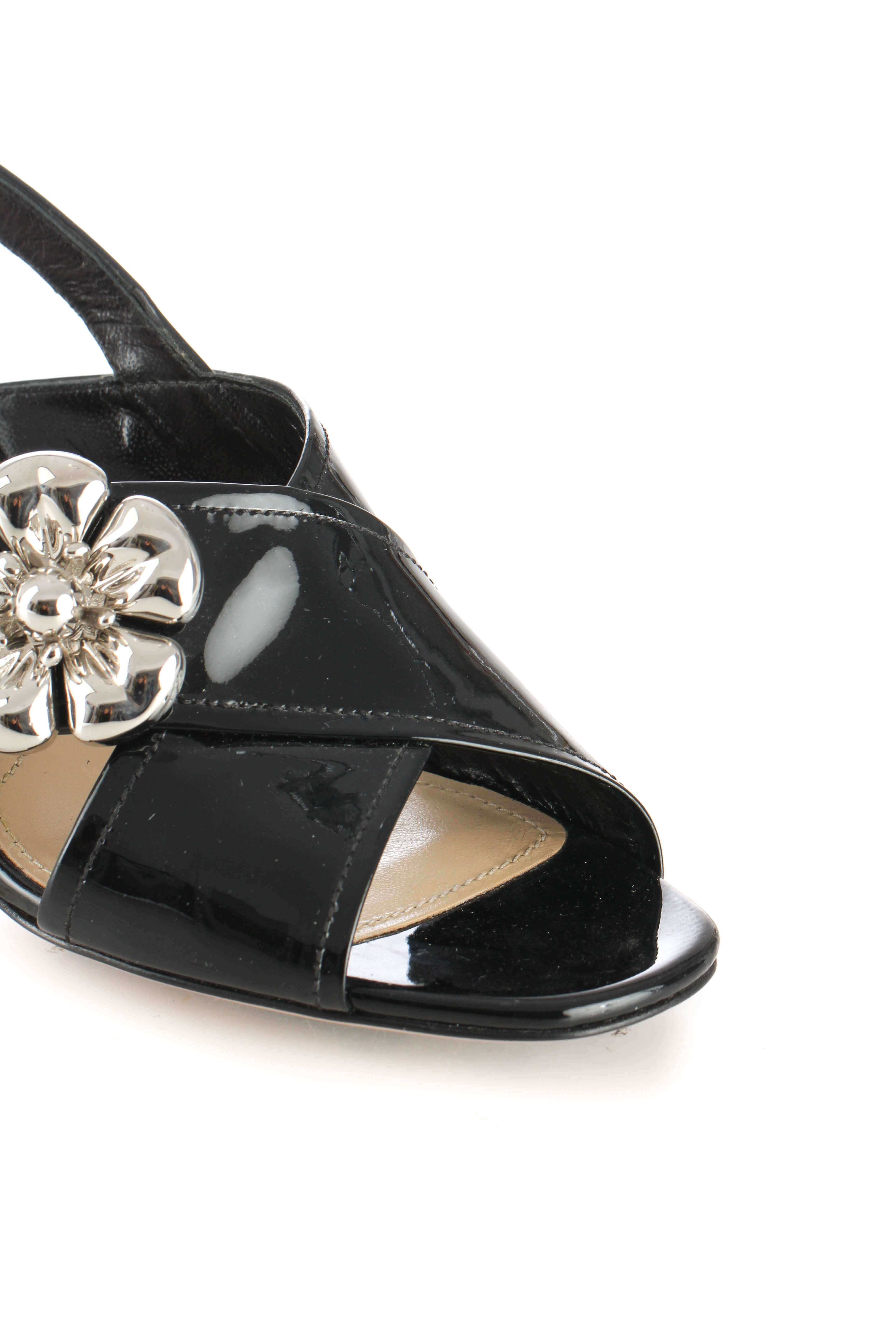 Prada, 7 USA