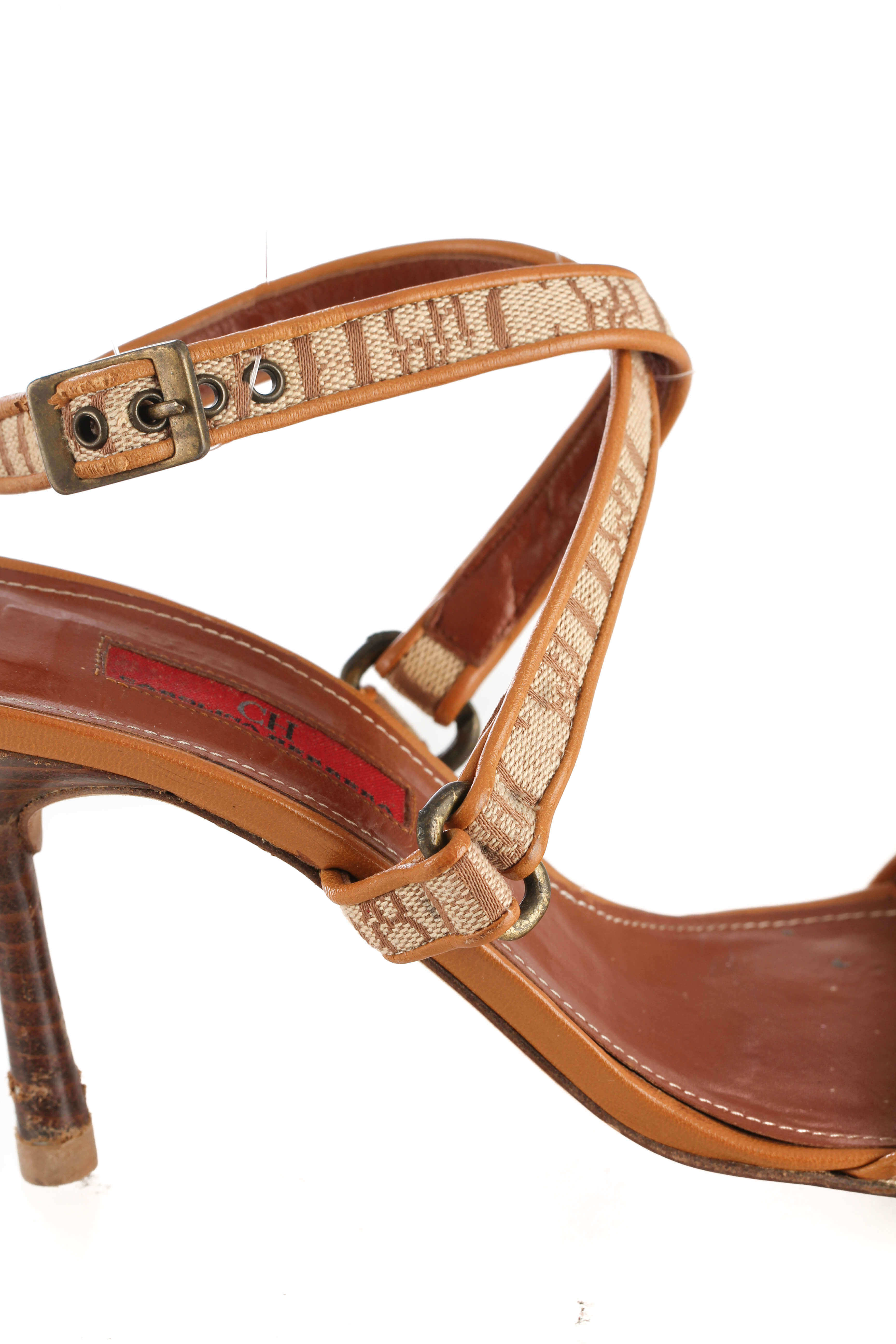Carolina Herrera, 8 USA