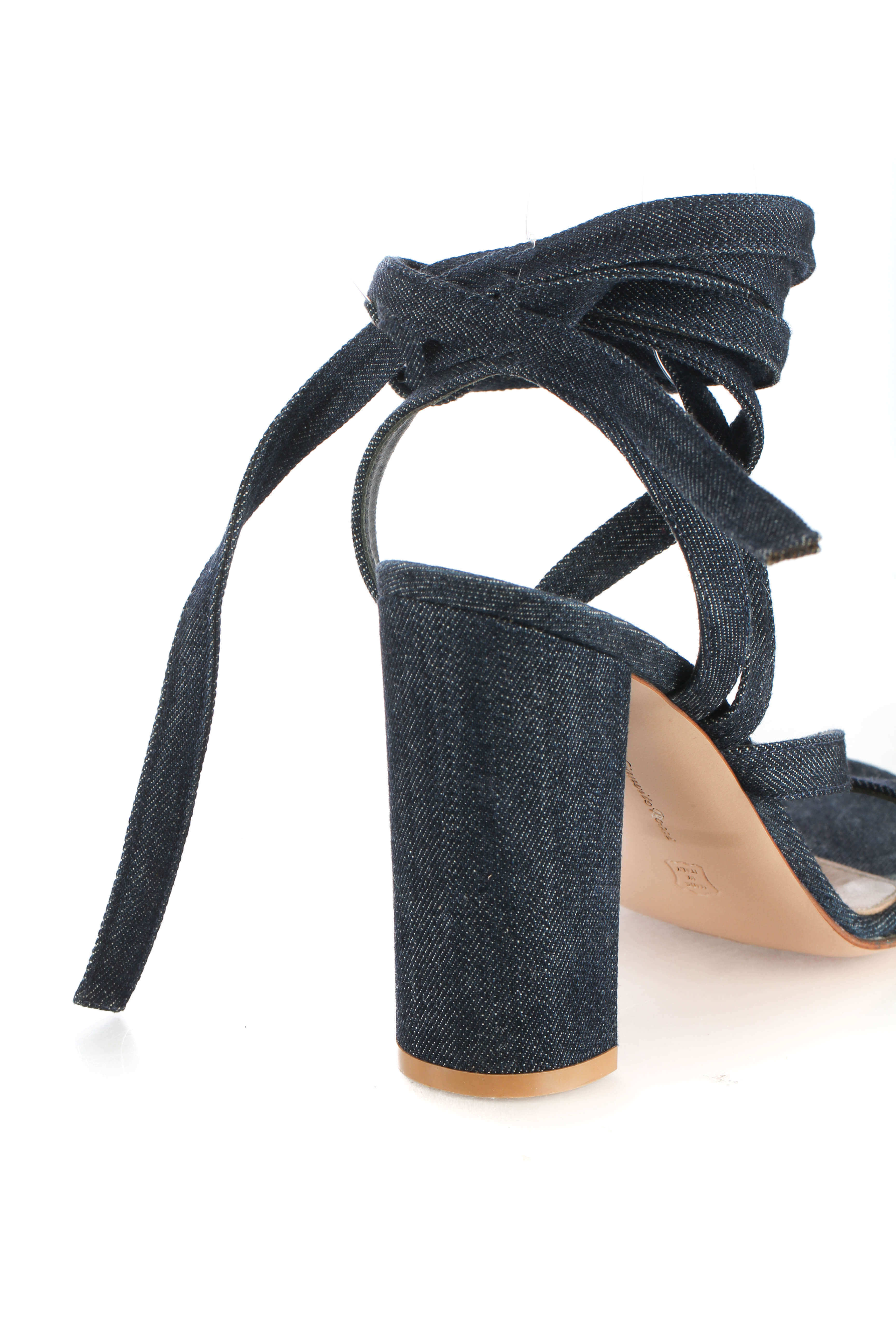 Gianvito Rossi, 8.5 USA