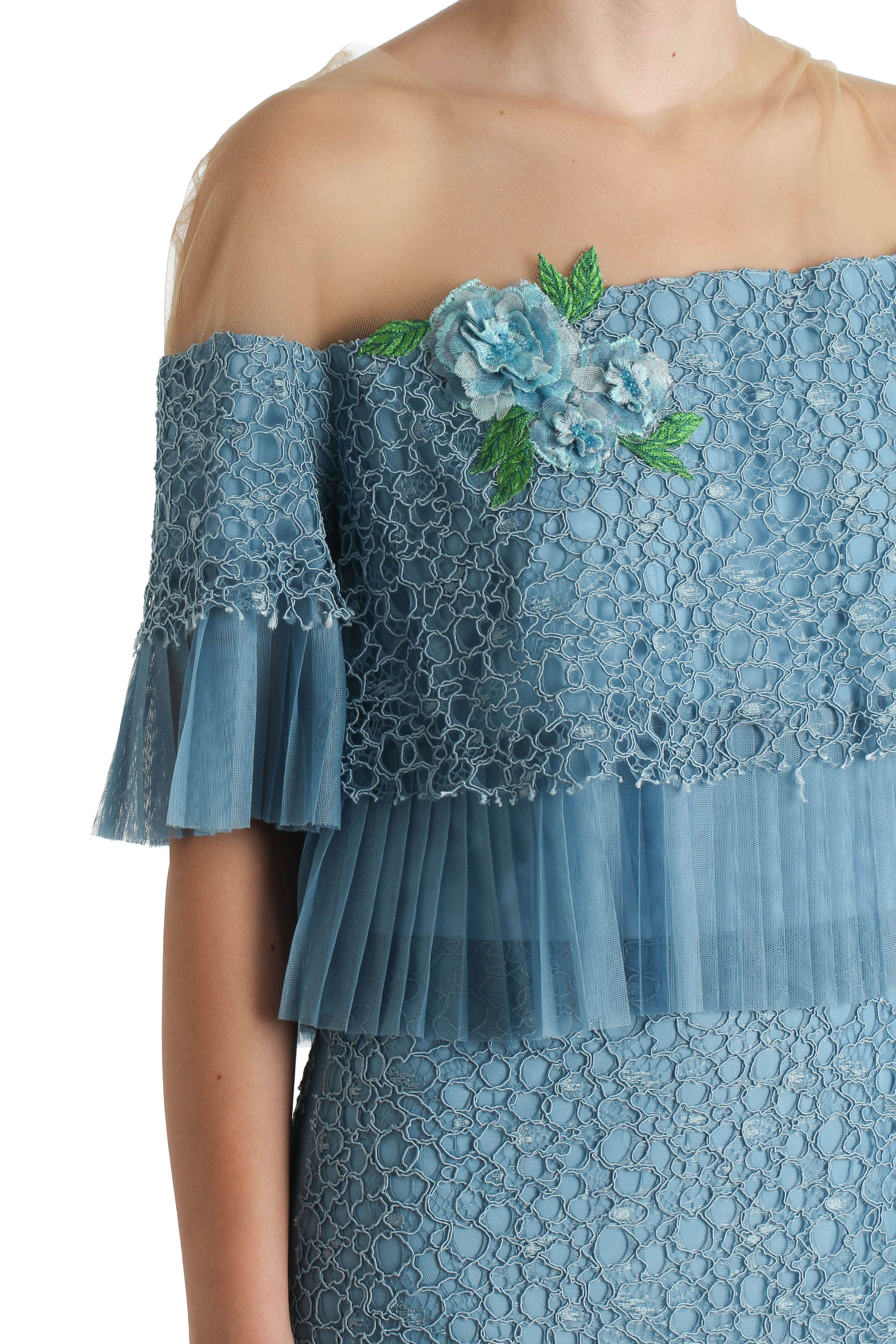 Tadashi Shoji, Talla 6