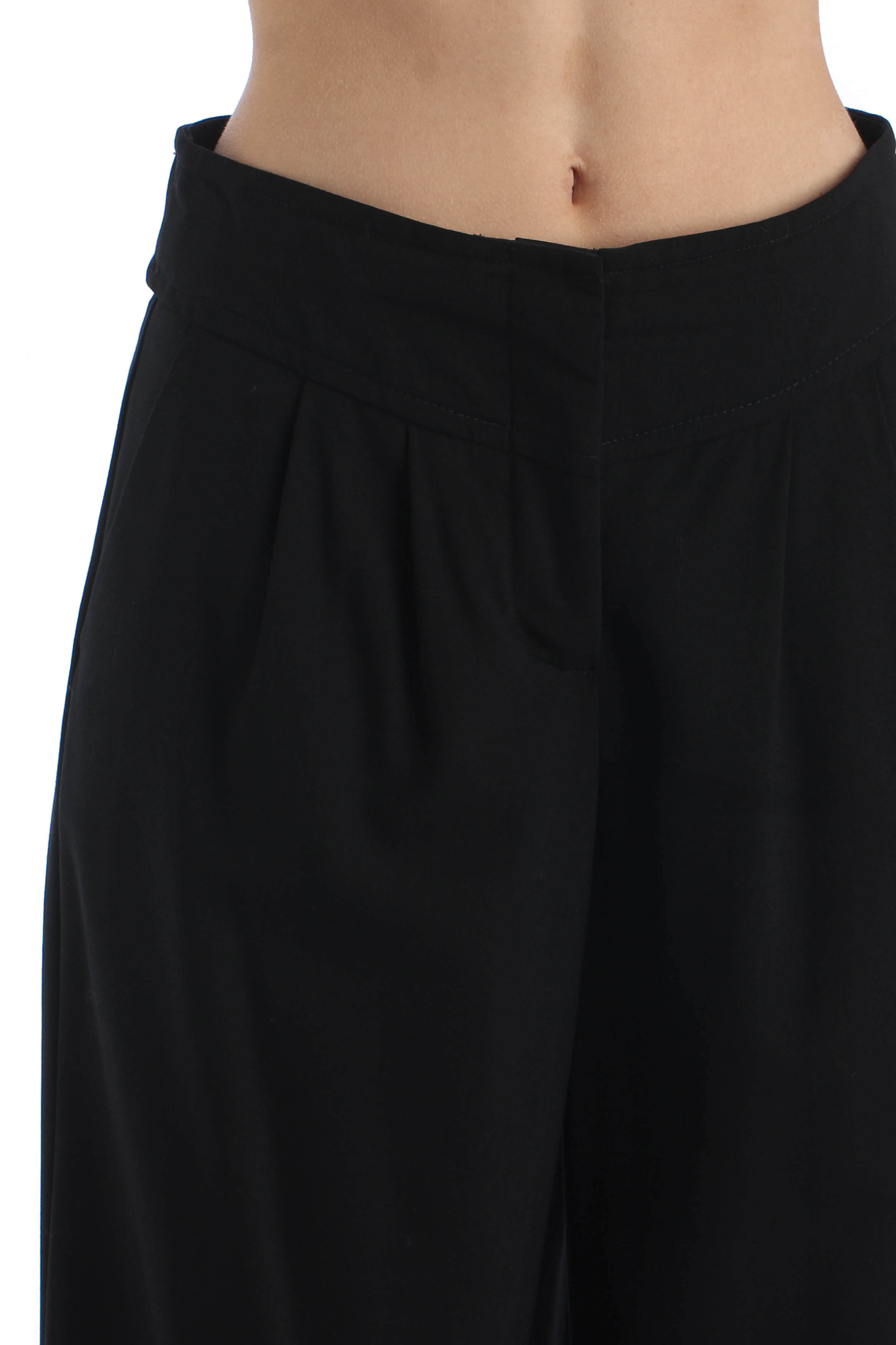 Trina Turk, Talla 2