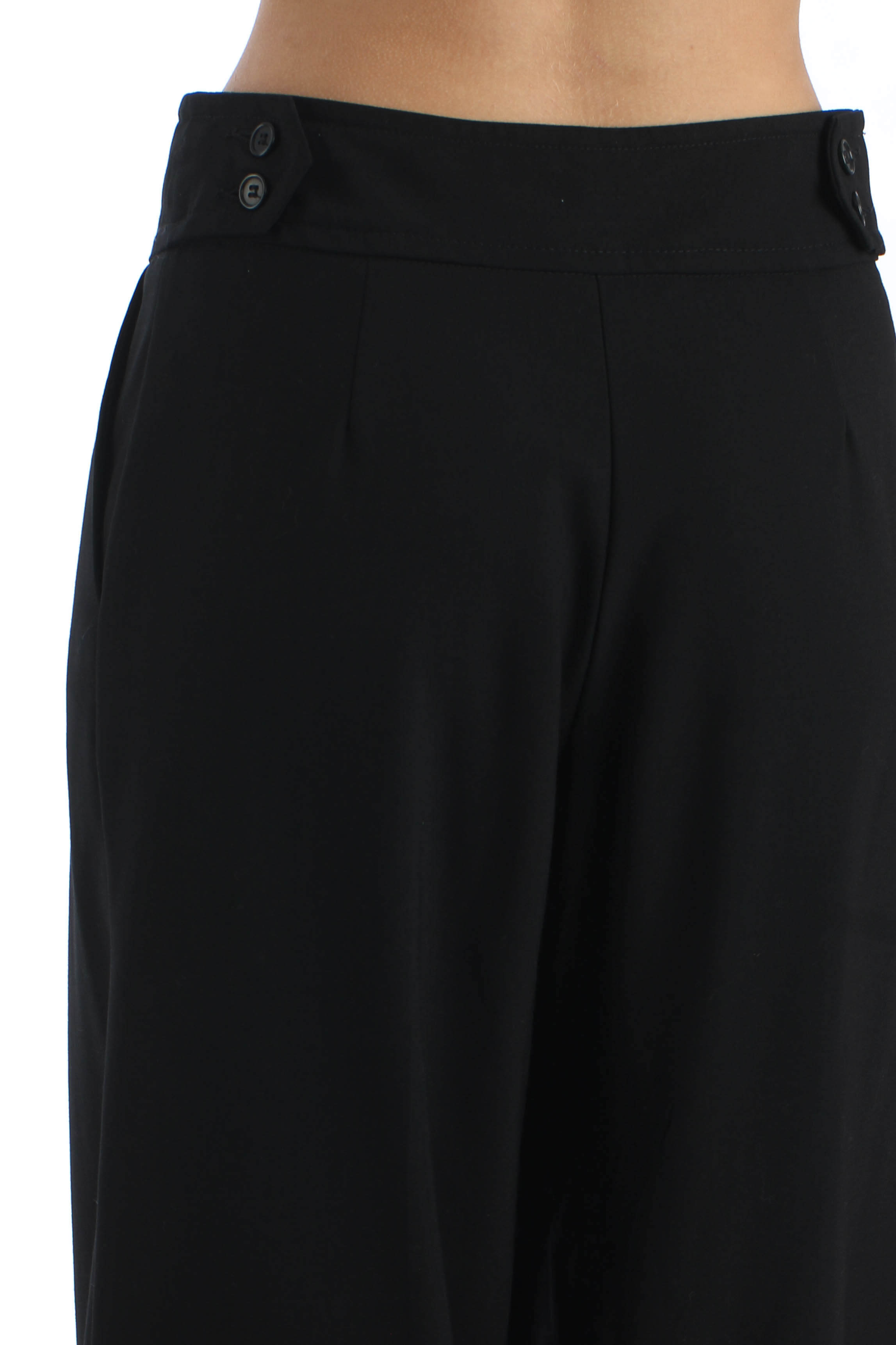 Trina Turk, Talla 2