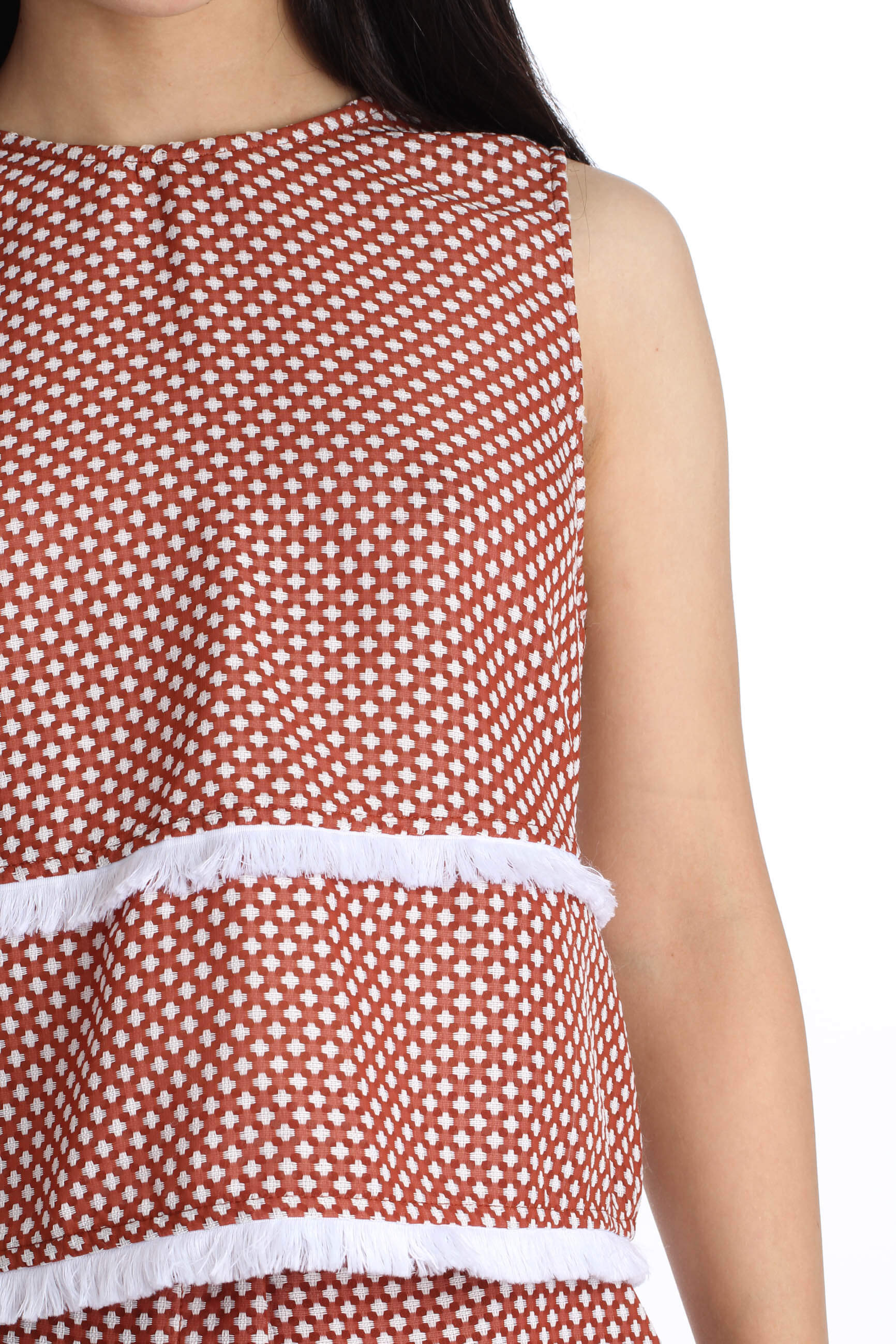 Finders, Talla S