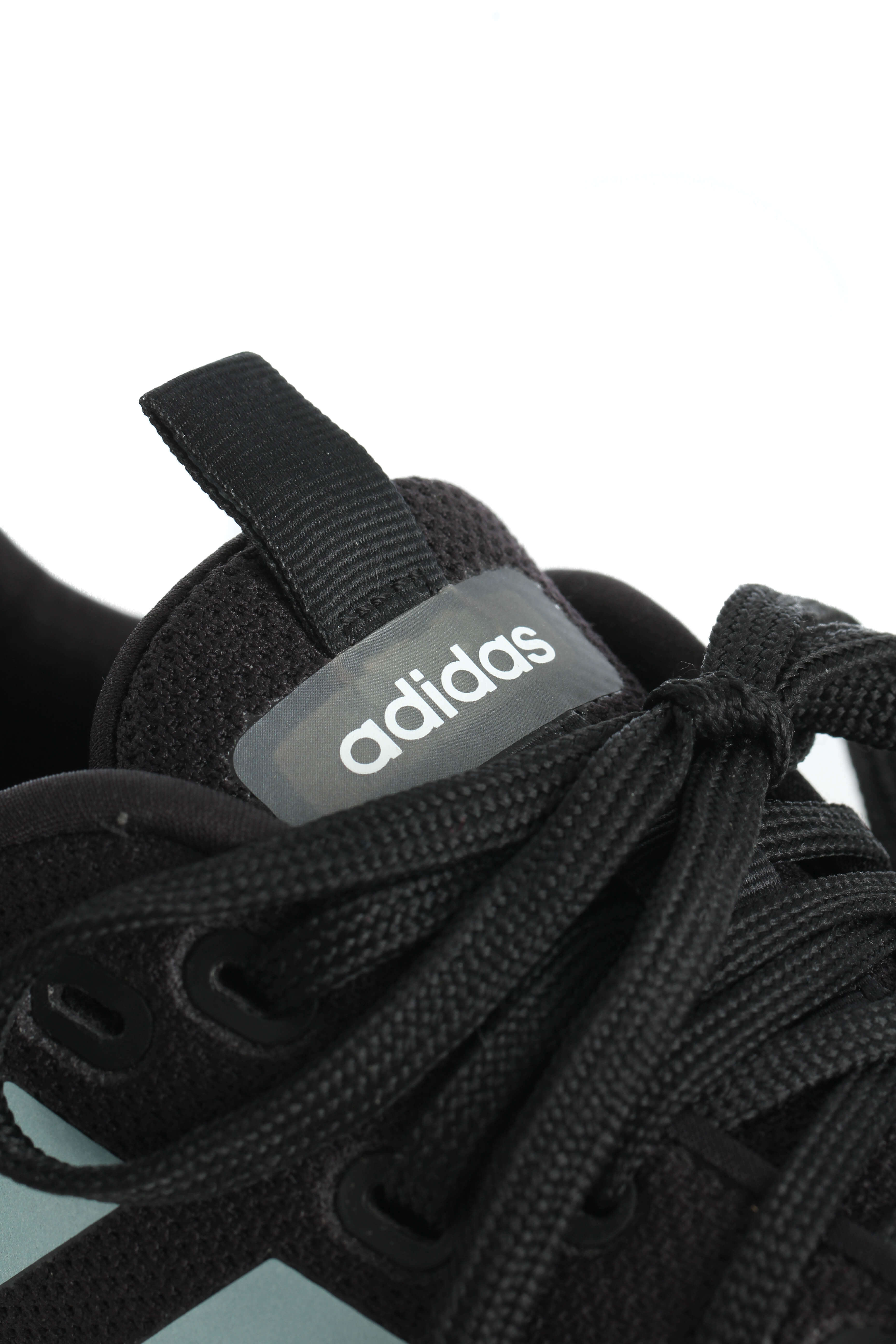 Adidas, 8 USA