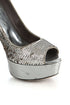 Miu Miu, 8 USA