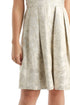 Eliza J, Talla 6