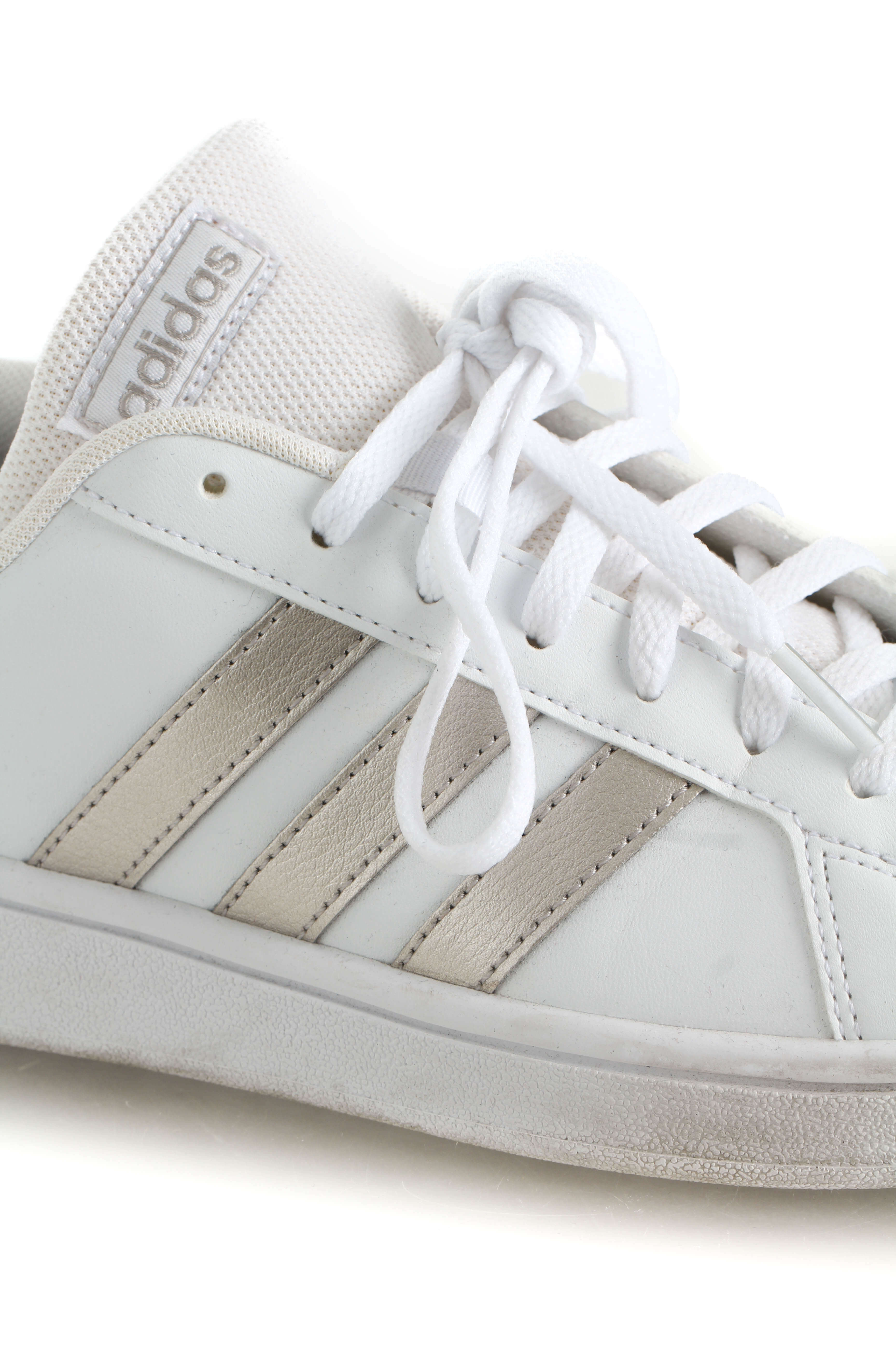 Adidas, 8.5 USA