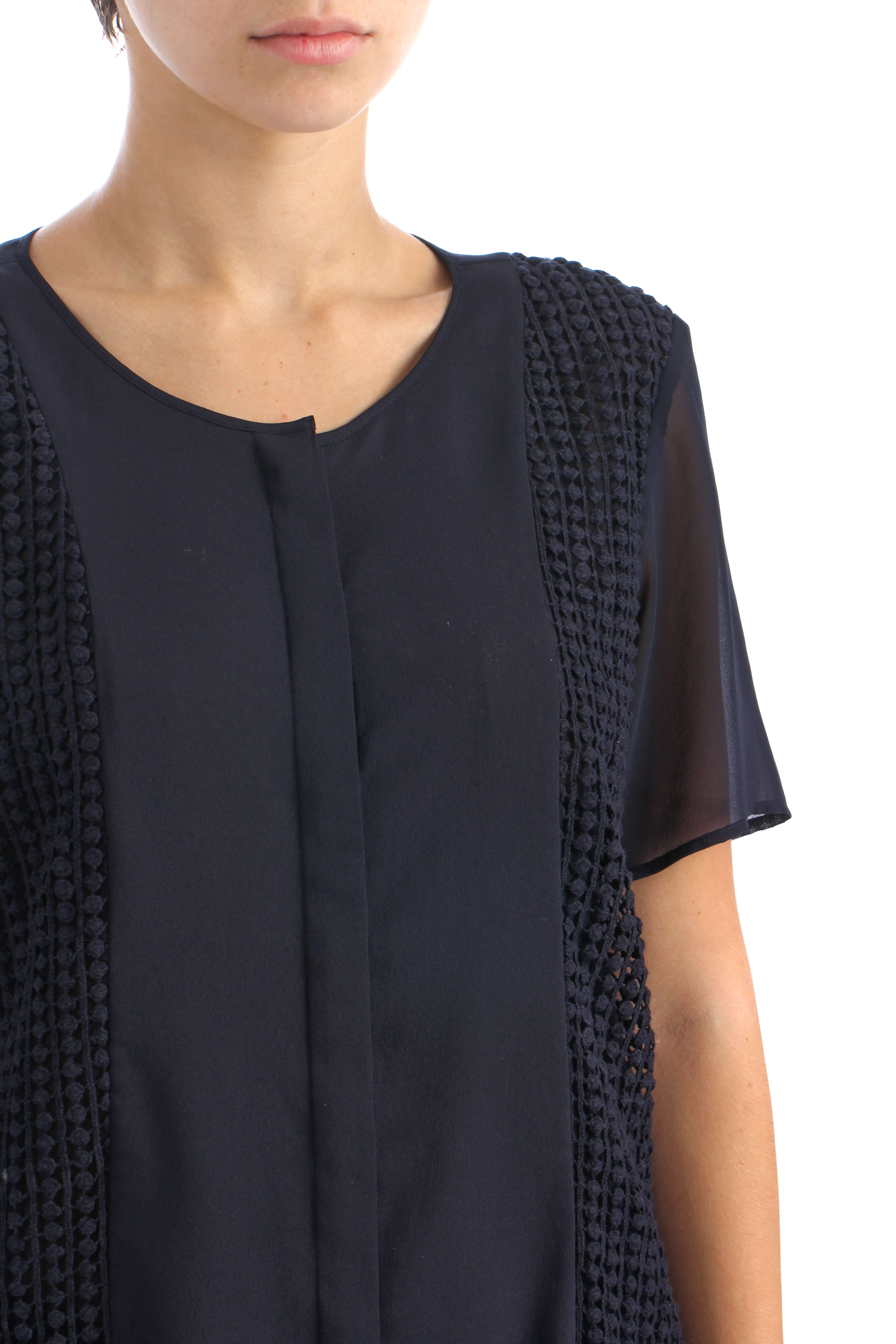Ann Taylor, Talla 2