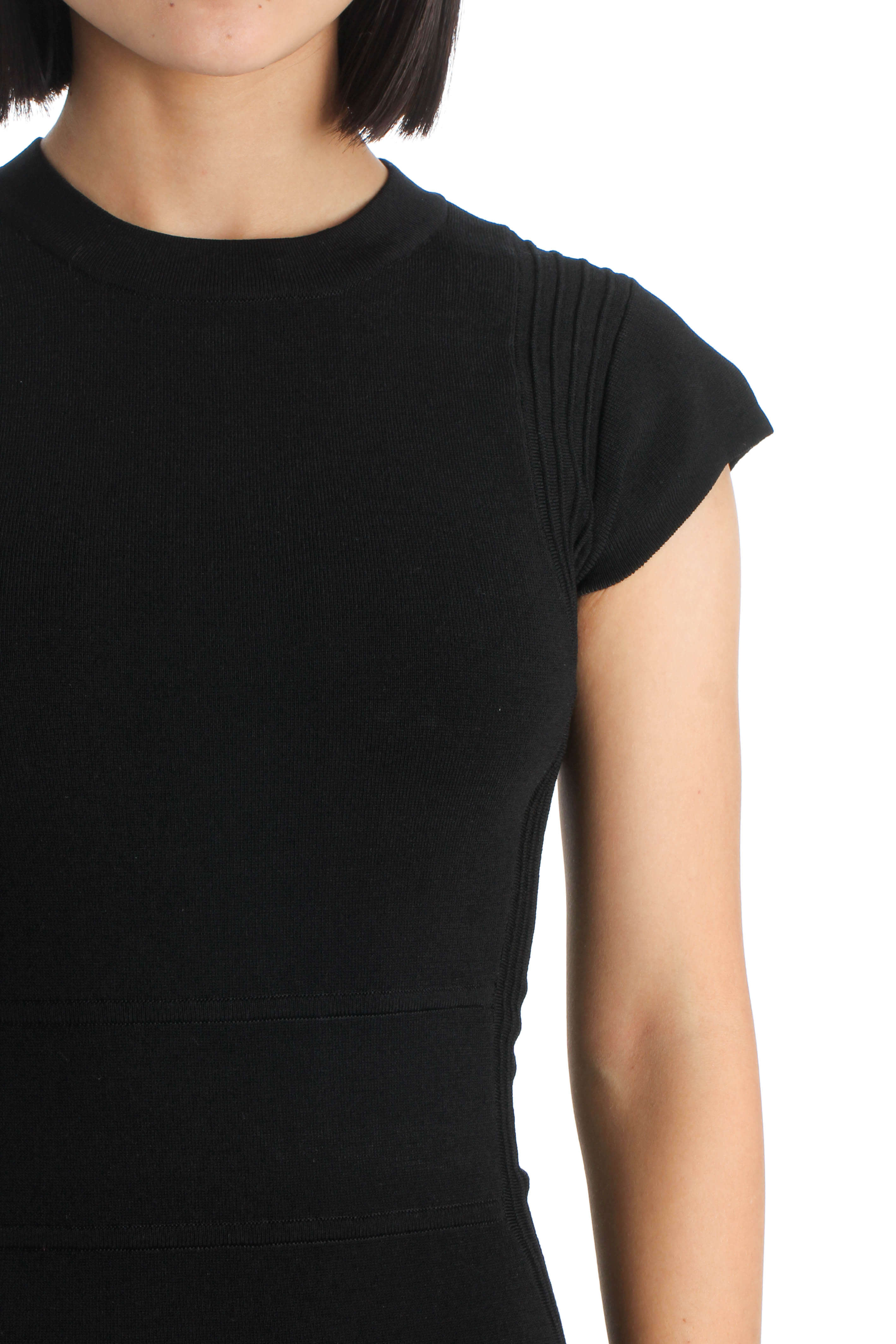 French Connection, Talla 0