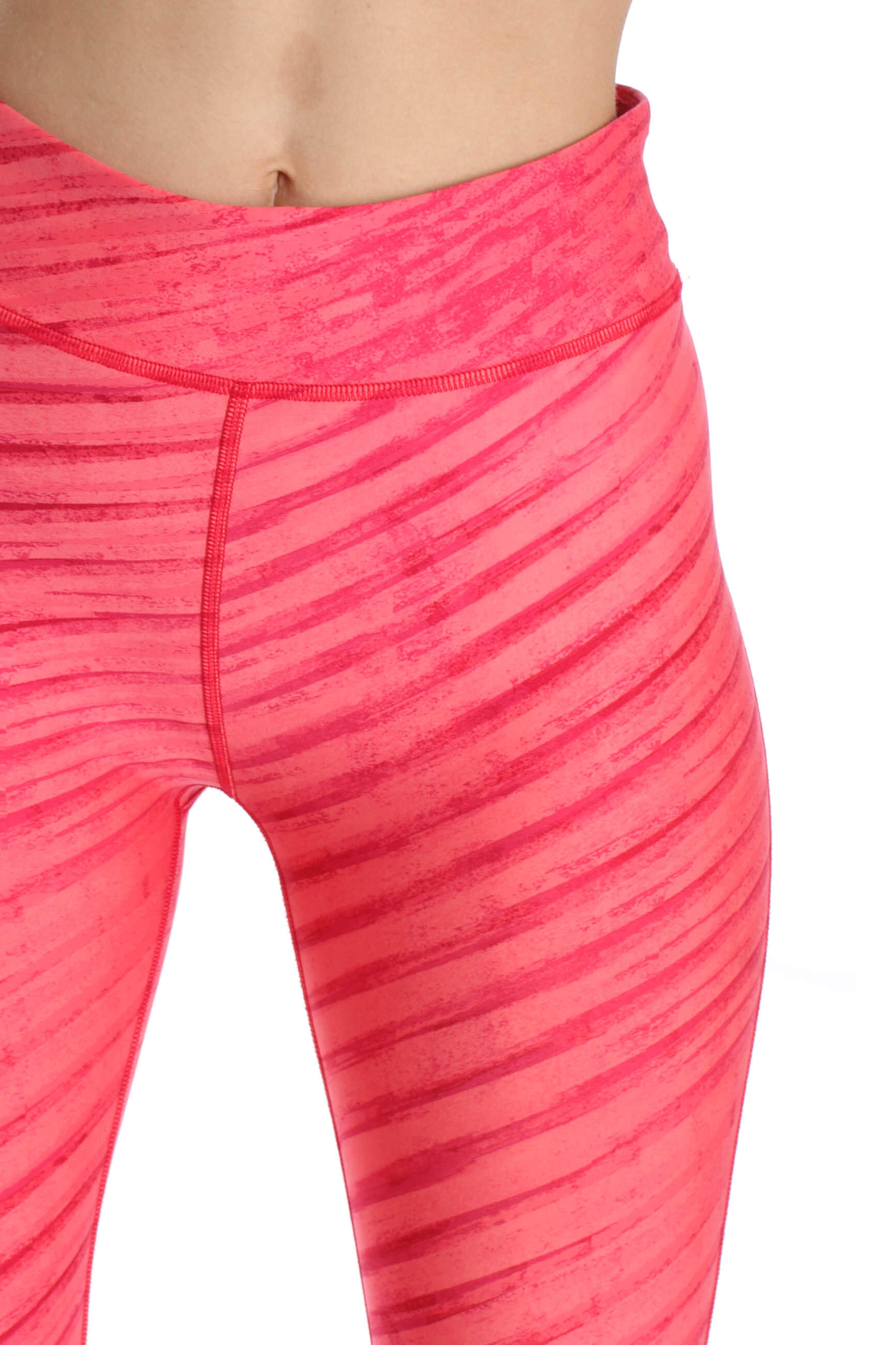 Under Armour, Talla M