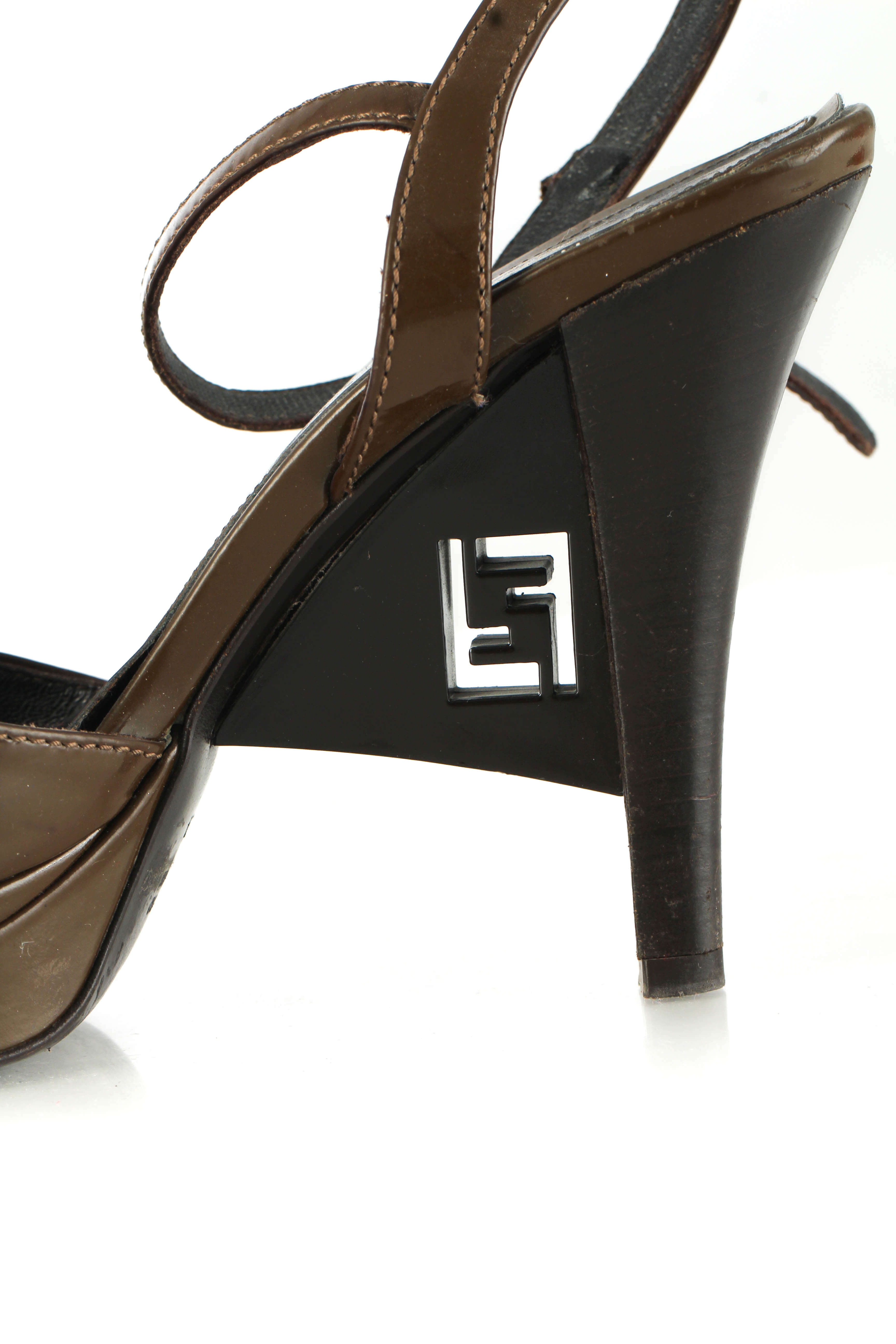 Fendi, 8 USA