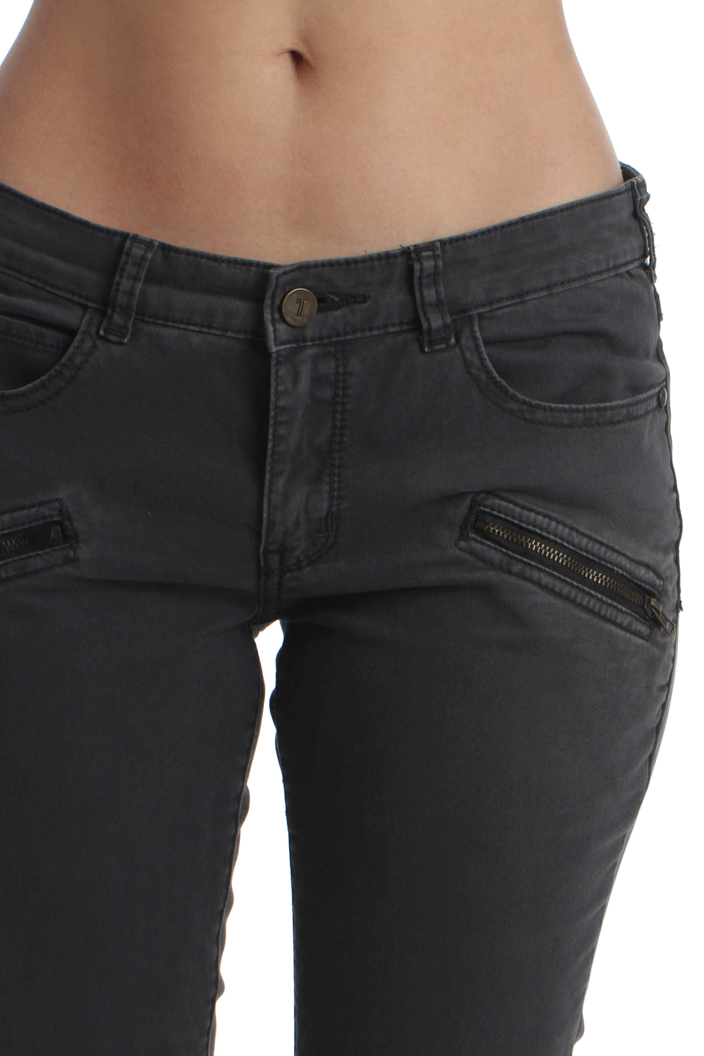 Pilcro, Talla 27