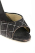 Manolo Blahnik, 8.5 USA