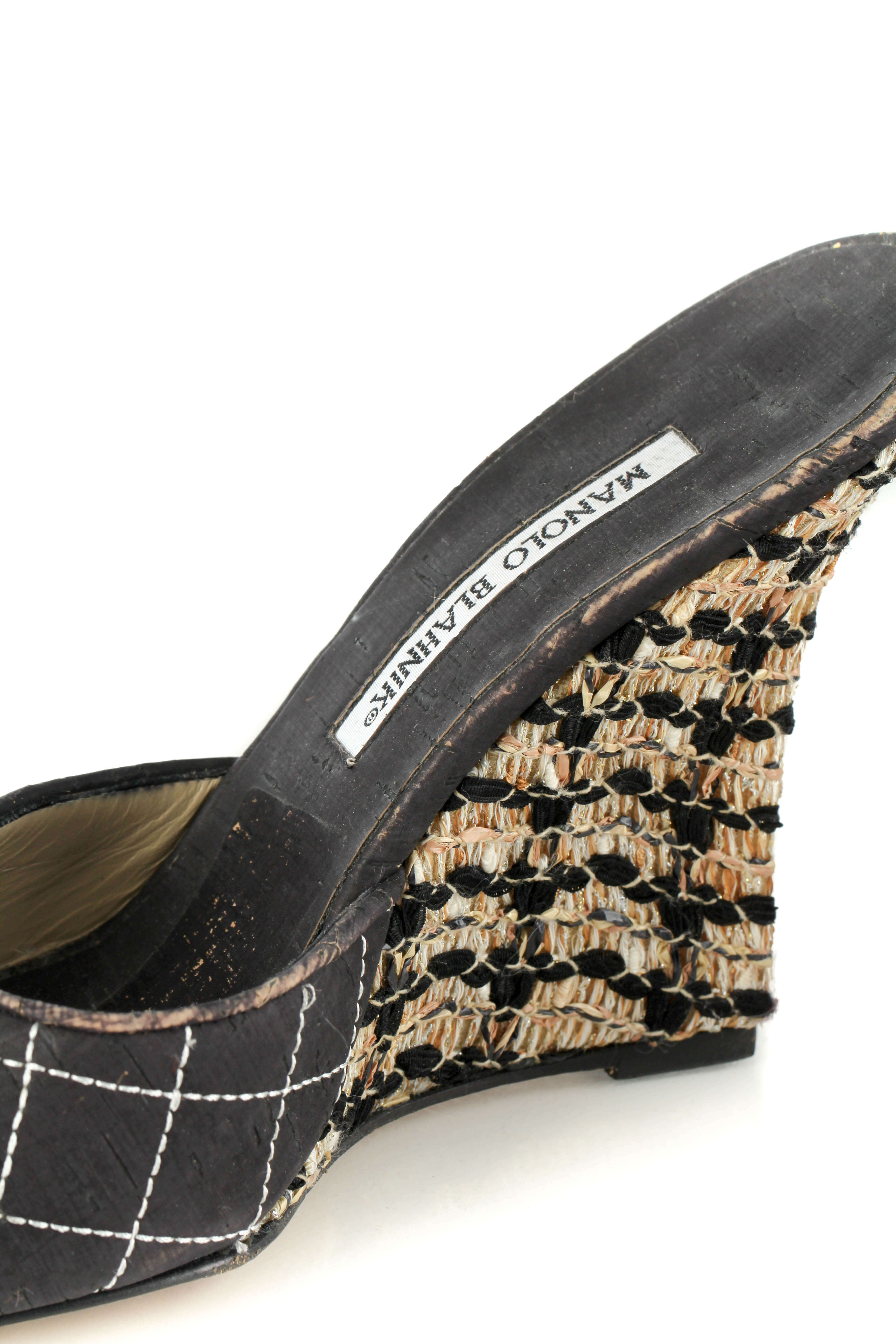 Manolo Blahnik, 8.5 USA