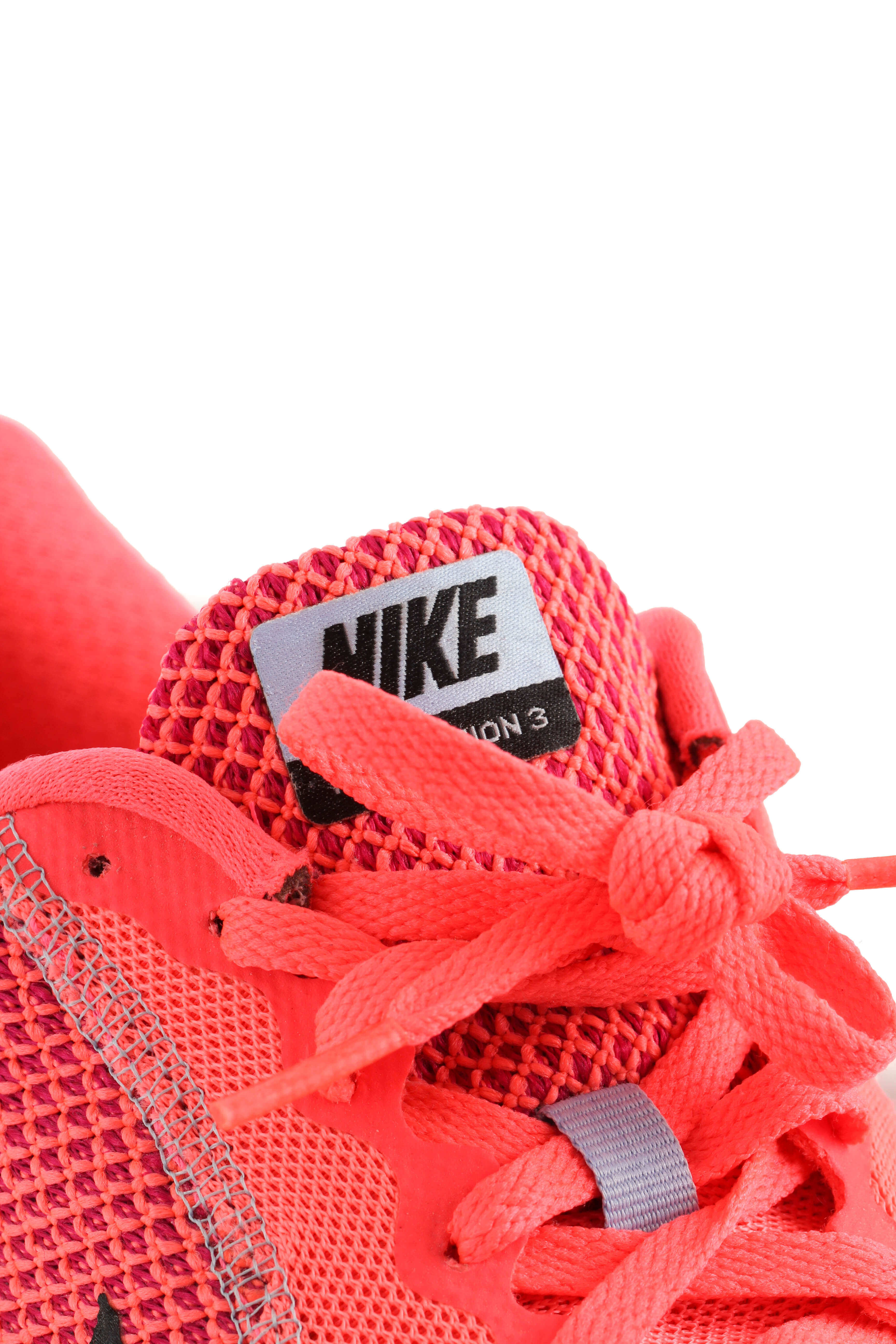 Nike, 9 USA