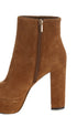 Vince Camuto, 7 USA