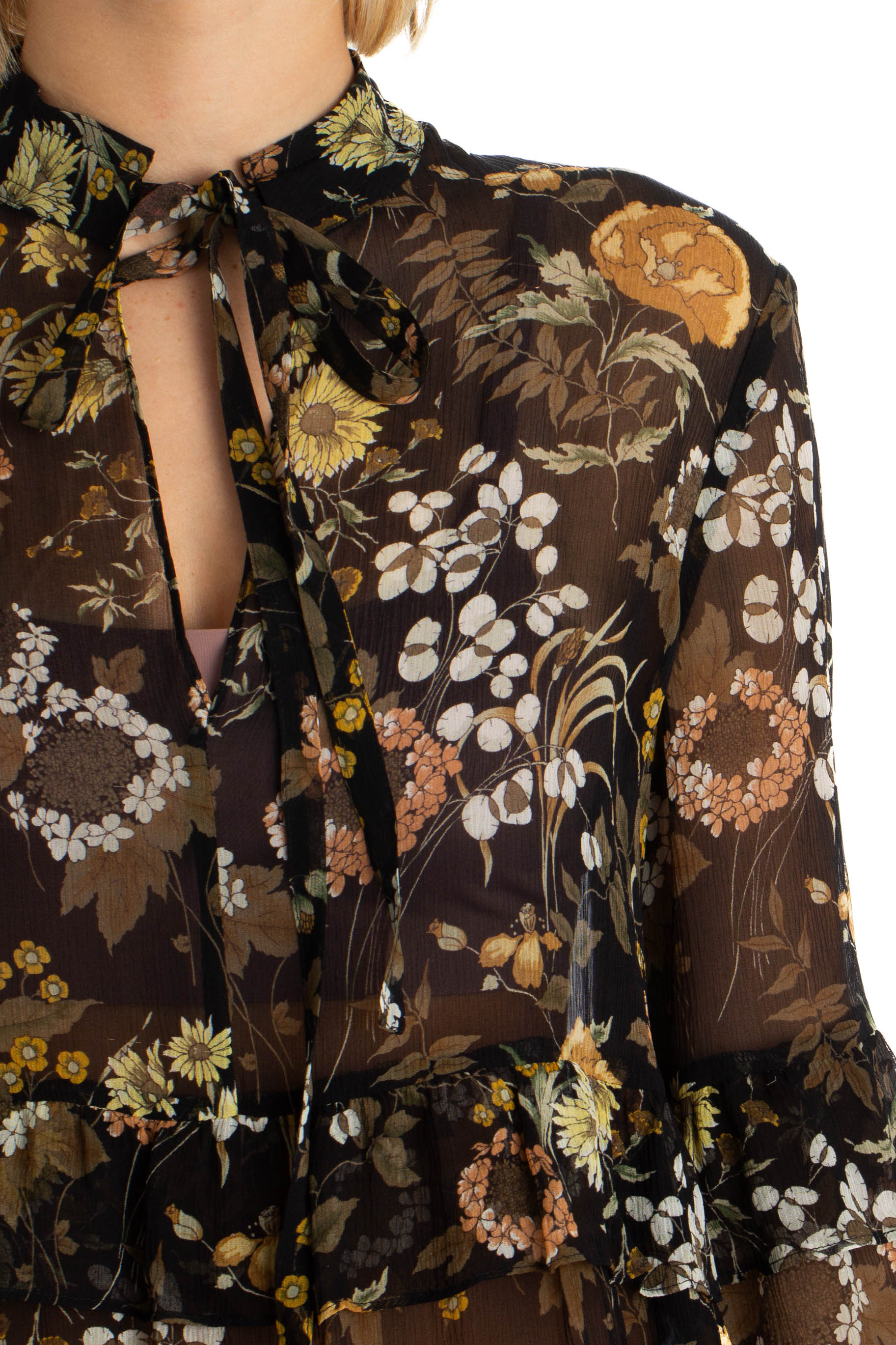 Robert Rodriguez, Talla XS
