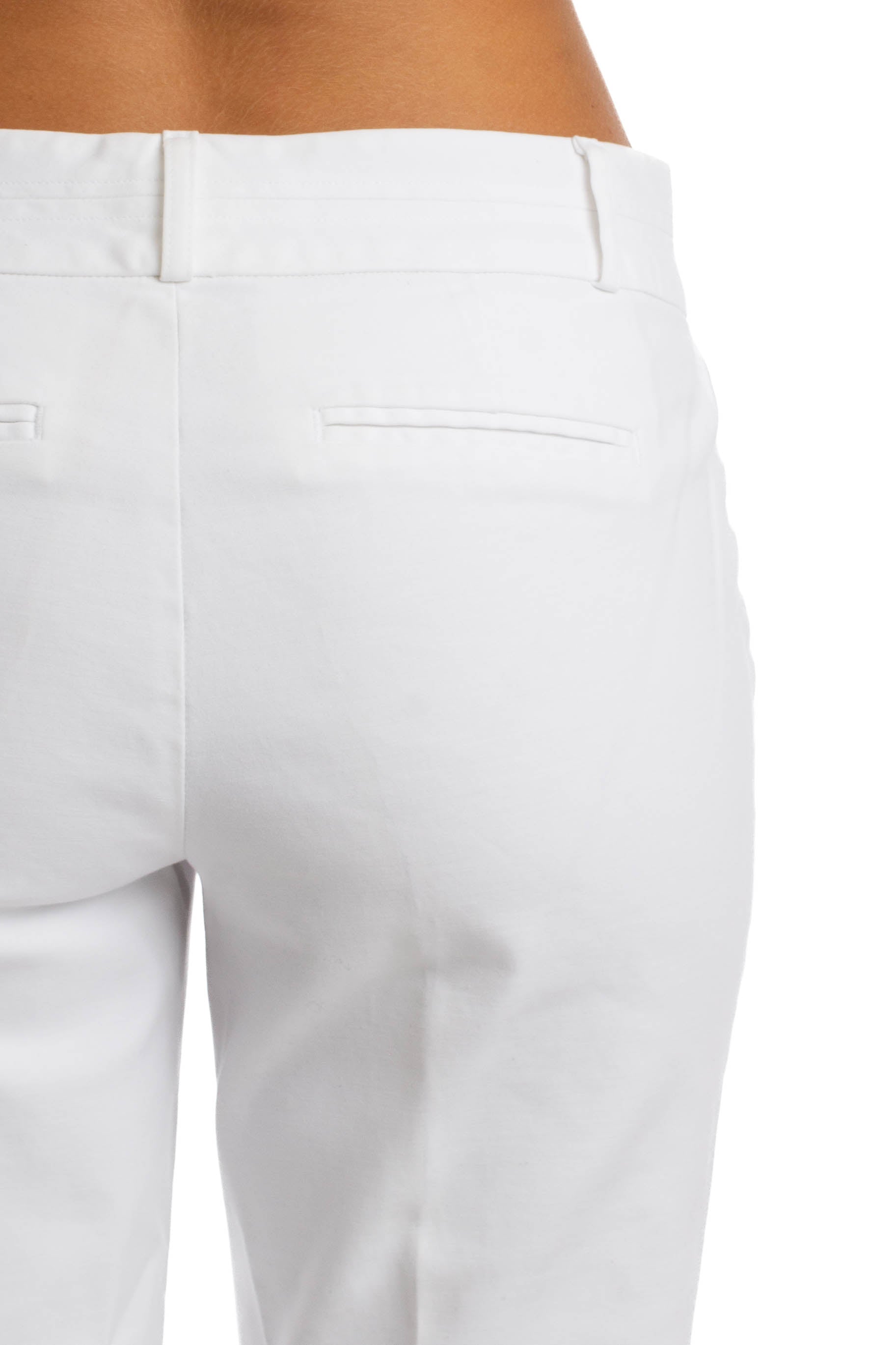 Banana Republic, Talla 4