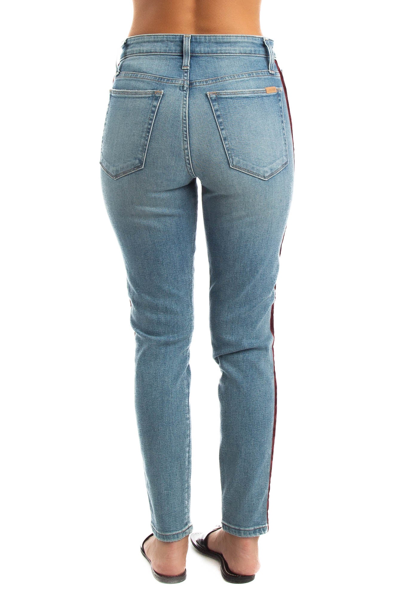 Joe's, Talla 27