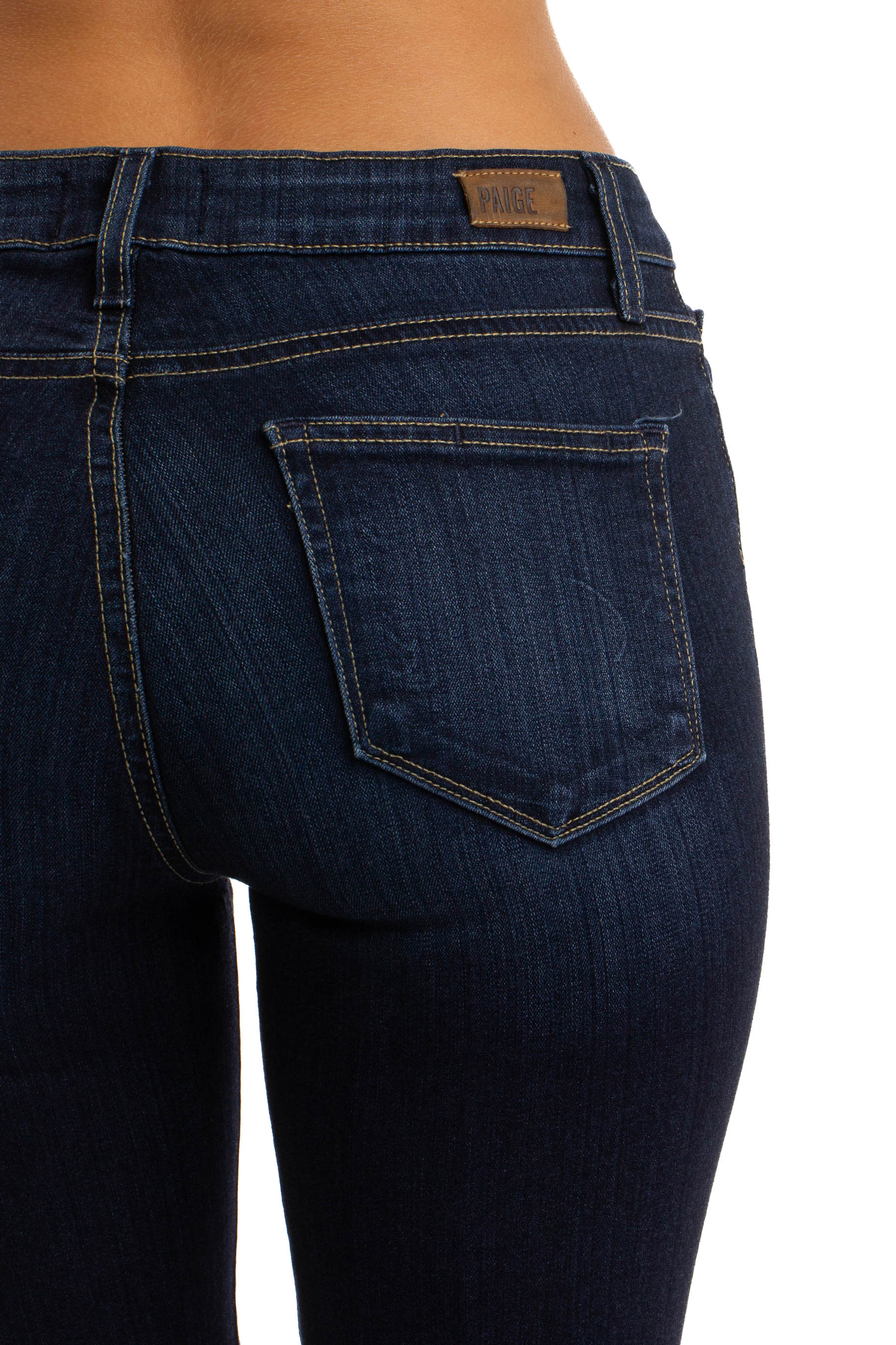 Paige, Talla 28