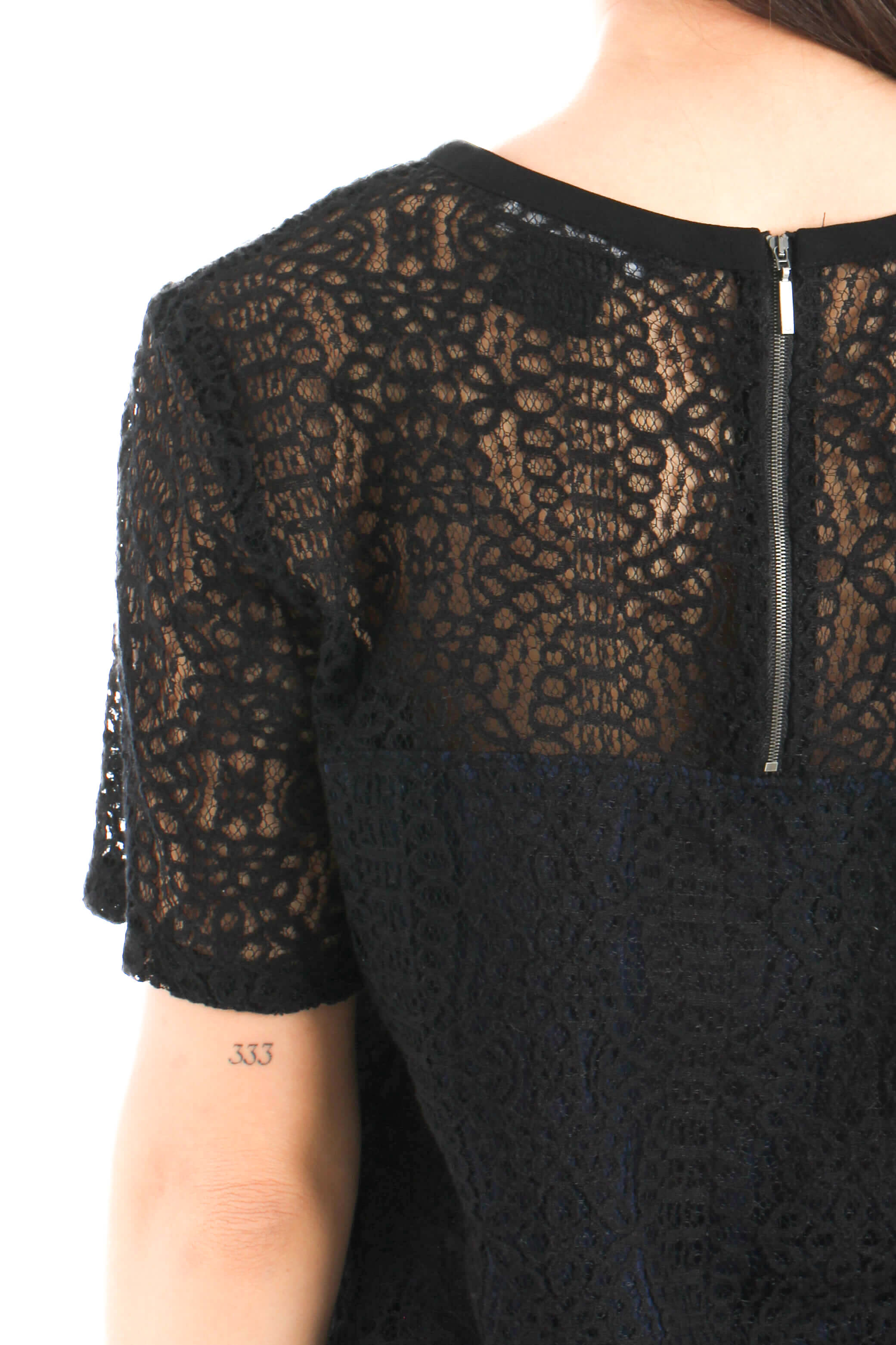 Armani Exchange, Talla S