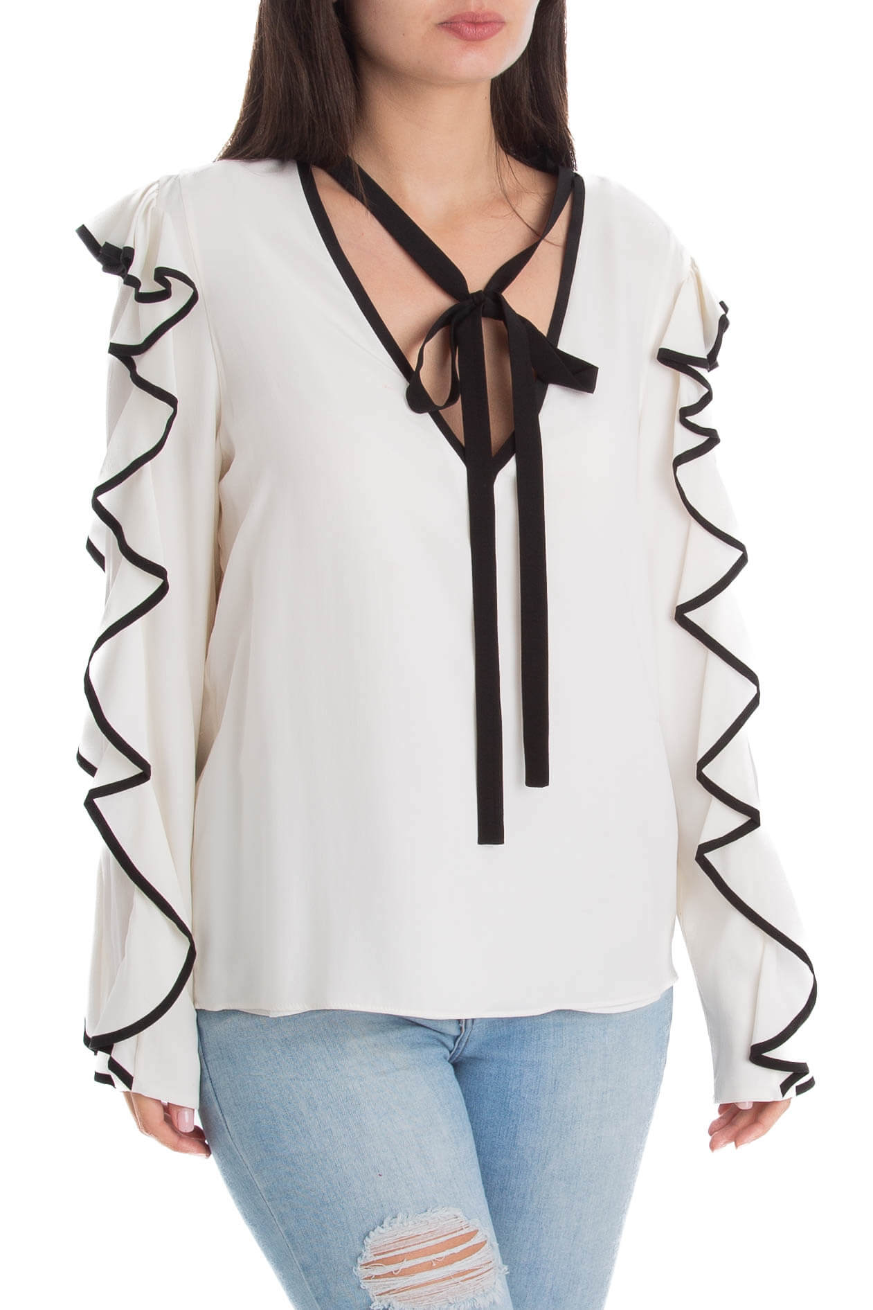 Alexis, Talla L
