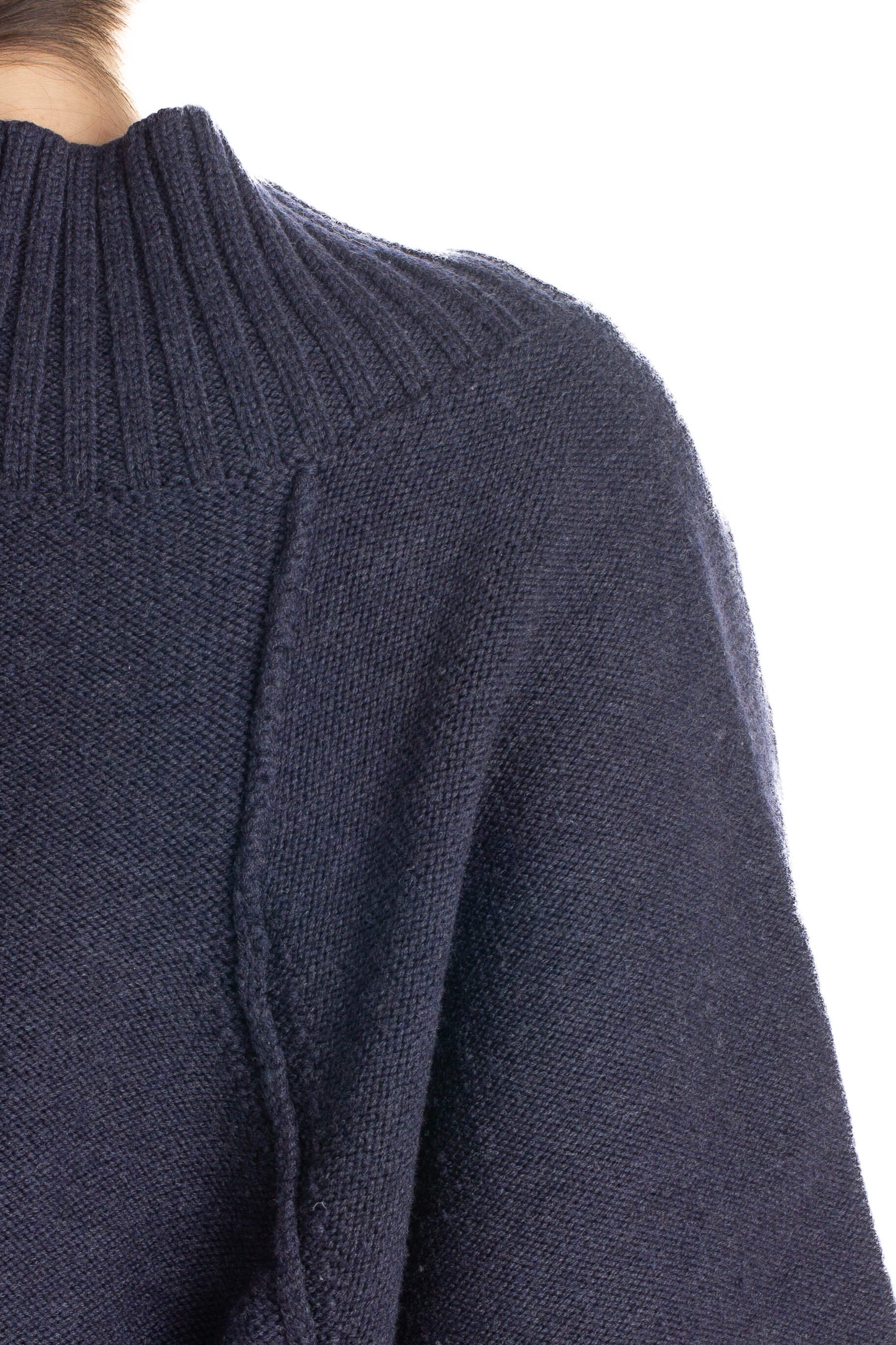 Laudry by Design, Talla S