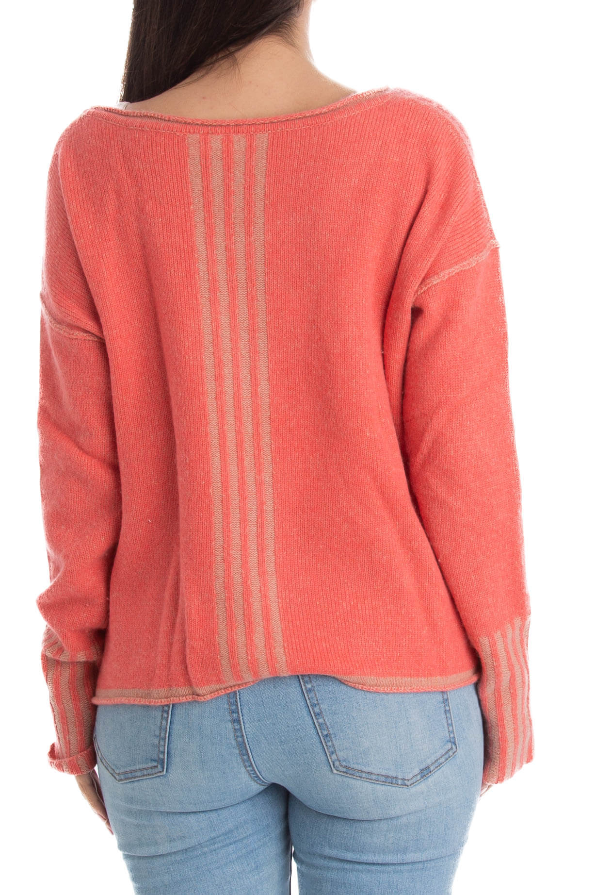 Moth, Talla M